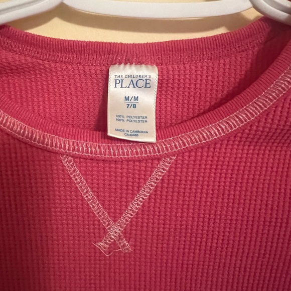 The Children’s Place kids top - Picture 2 of 3